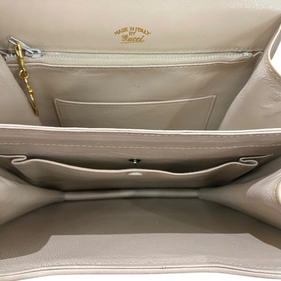 Gucci Shoulder Bag w/ COA | Authentic Gucci Handbag Gold Hardware Ivory Micro GG - Picture 13 of 16